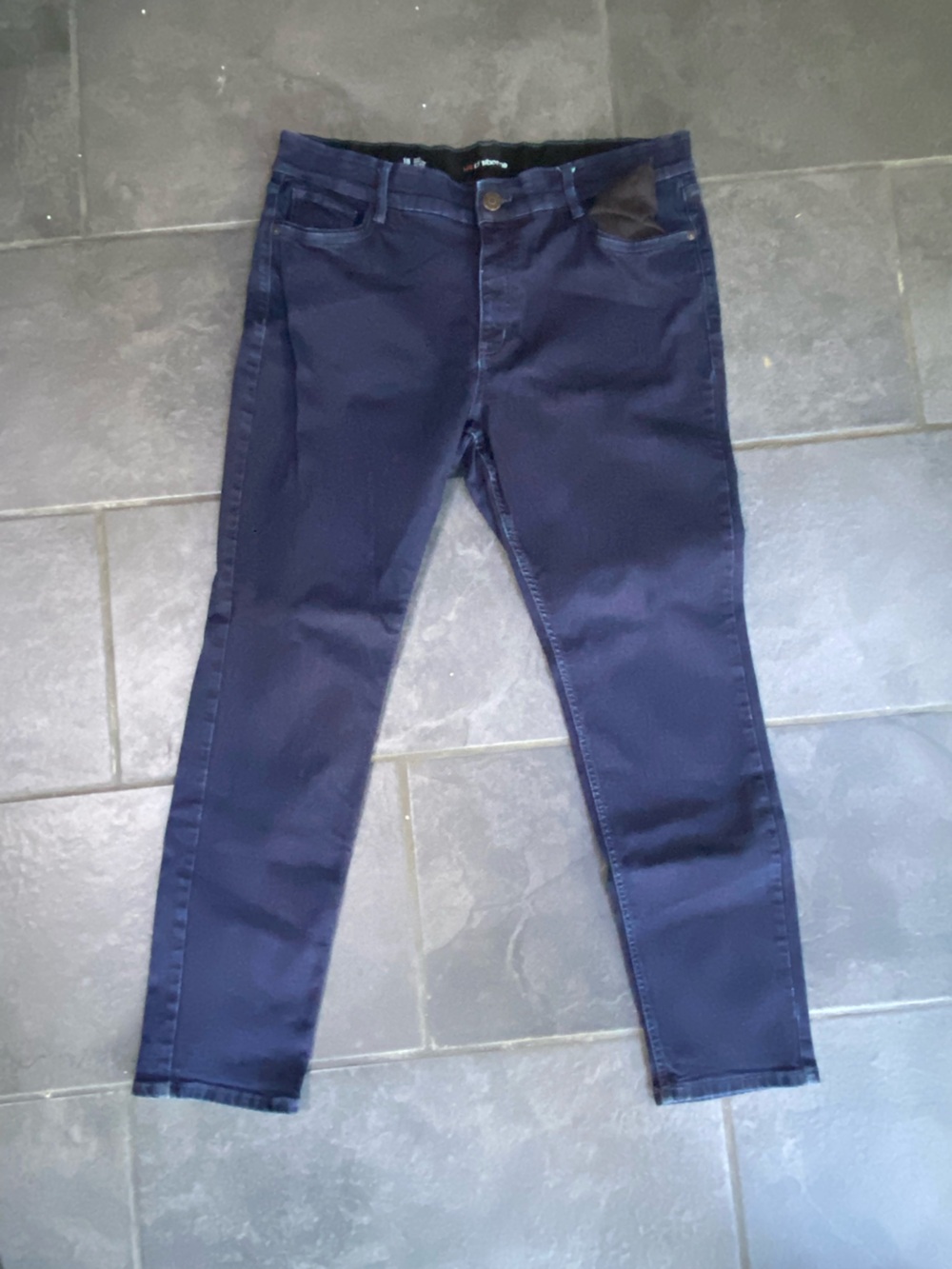 Liz Claiborne women’s Navy Slim jean